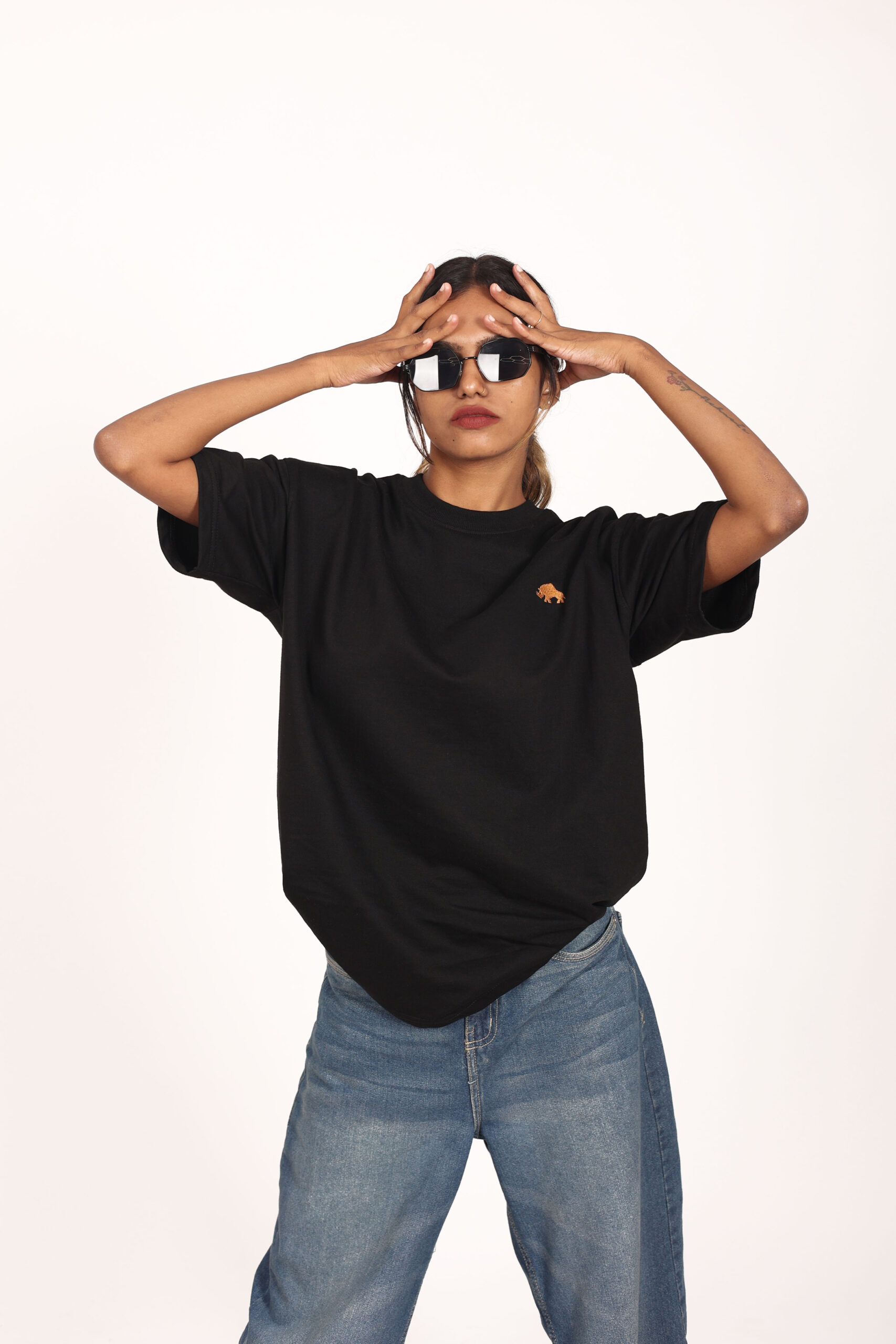 Onyx-Plain-oversized-tshirt